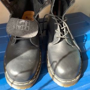 Doc Martens Men’s Shoes